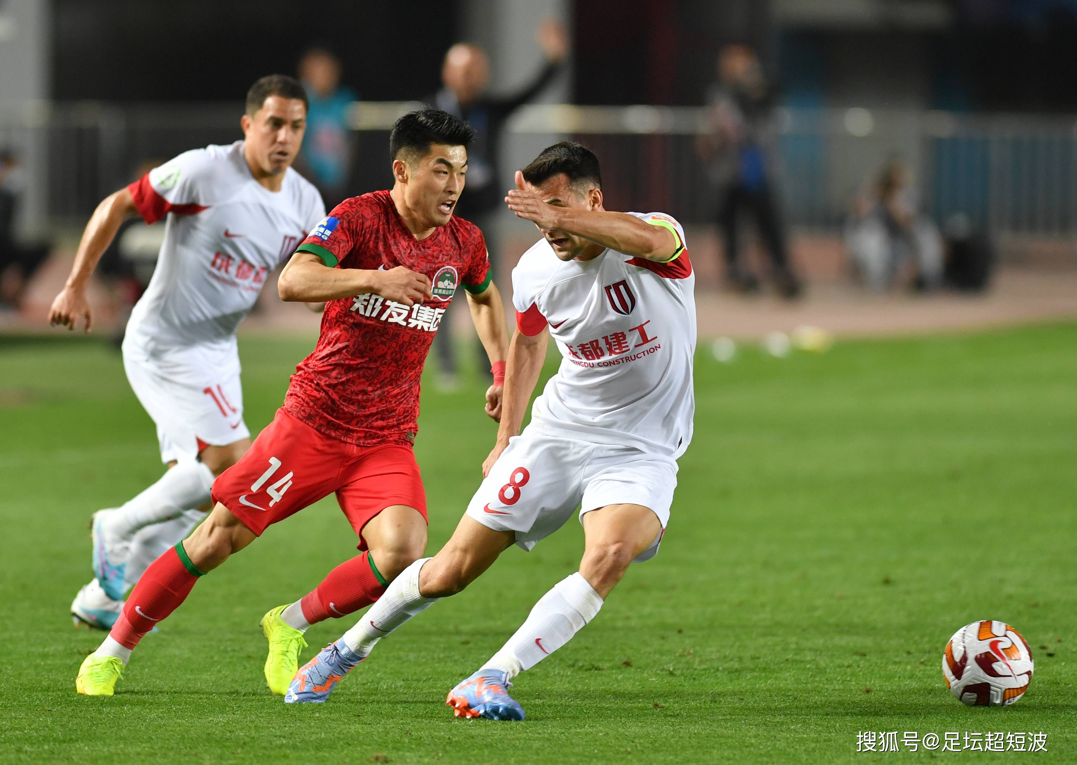 中的位置和 中的位置和