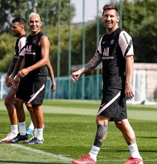 对新援充满 对新援充满