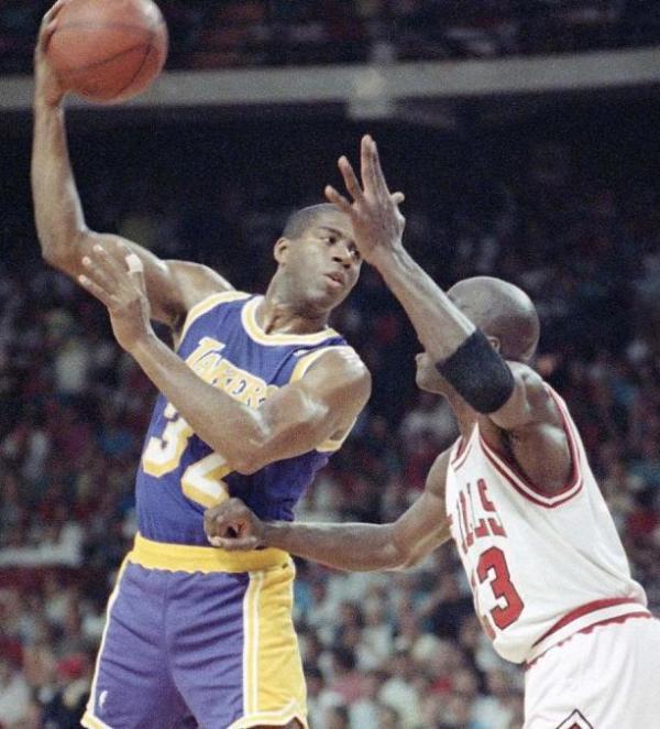 常伴左右 常伴左右