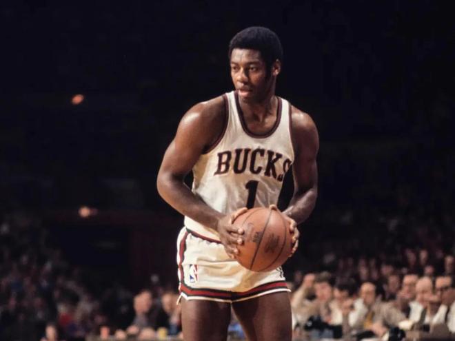 业经历充满 业经历充满