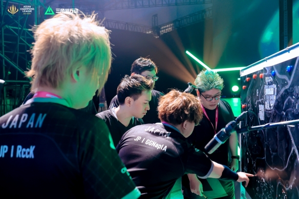 名被困儿童 名被困儿童